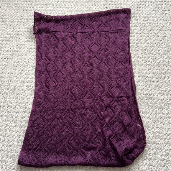 Ricki’s knit purple scarf - Picture 3 of 4